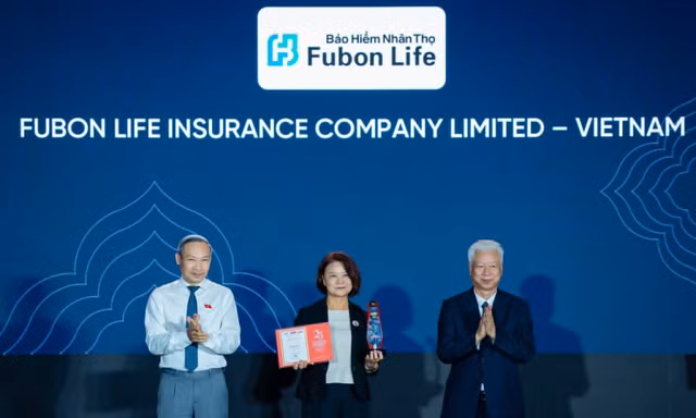 Fubon Life Việt Nam lần thứ 11 được vinh danh tại Giải thưởng Rồng Vàng