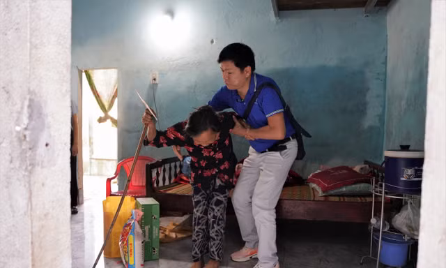 Bệnh viện JW cứu trợ khẩn cấp cho gần 600 hộ dân miền Trung sau thiên tai dồn dập