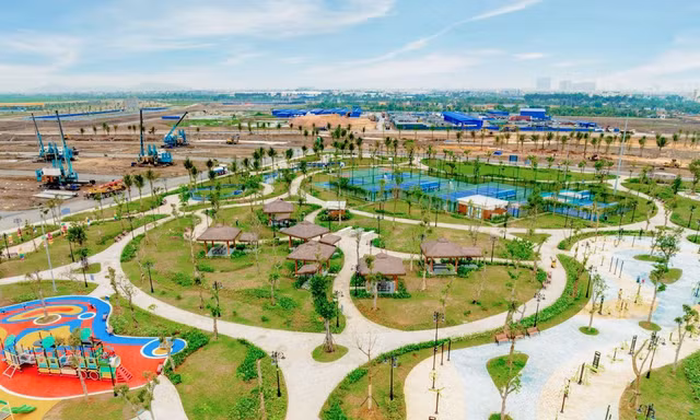 Chưa bàn giao nhà đã xong tiện ích, Vinhomes Golden City “gây sốt” khi chuẩn bị ra mắt công viên 5ha 