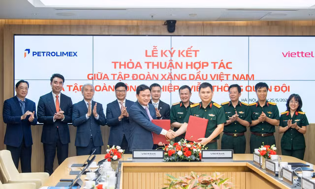 Viettel và Petrolimex hợp tác thúc đẩy chuyển đổi số và chuyển dịch năng lượng xanh