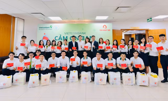 Vietcombank TP. Hồ Chí Minh hiến tặng 222 đơn vị máu, lan tỏa tinh thần “Chủ Nhật Đỏ” trong Tháng Thanh niên