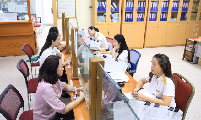 Hơn 8.000 cán bộ thuế nghỉ việc 