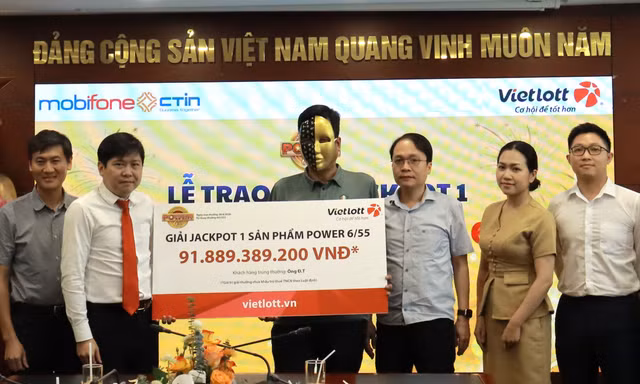 Tiết lộ bộ số Vietlott nam doanh nhân vừa trúng gần 92 tỷ đồng