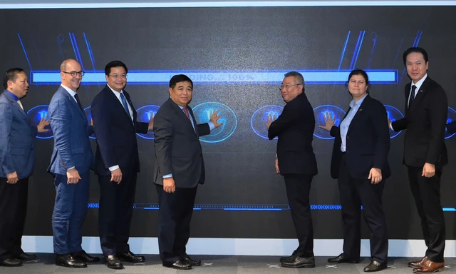 Việt Nam có Trung tâm xuất sắc về AI và bản sao số 