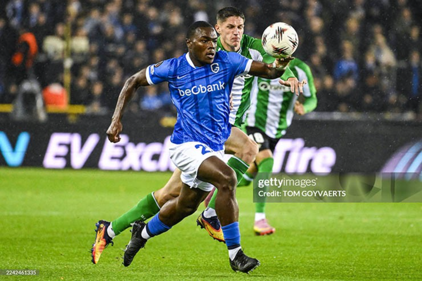 Real Betis hjälplösa mot det svagare laget Genk anh-chup-man-hinh-2025-10-24-luc-064019.png