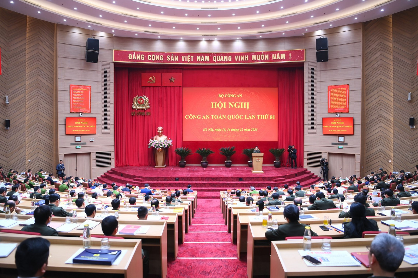 Toàn cảnh khai mạc Hội nghị.