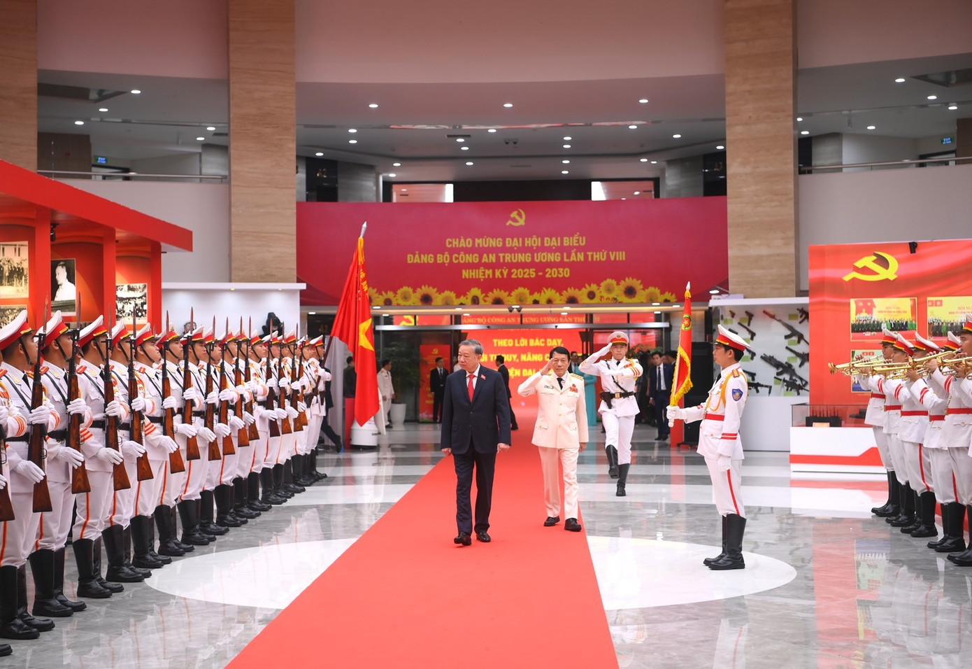 Tổng Bí thư Tô Lâm đến dự Đại hội đại biểu Đảng bộ CATW lần thứ VIII.