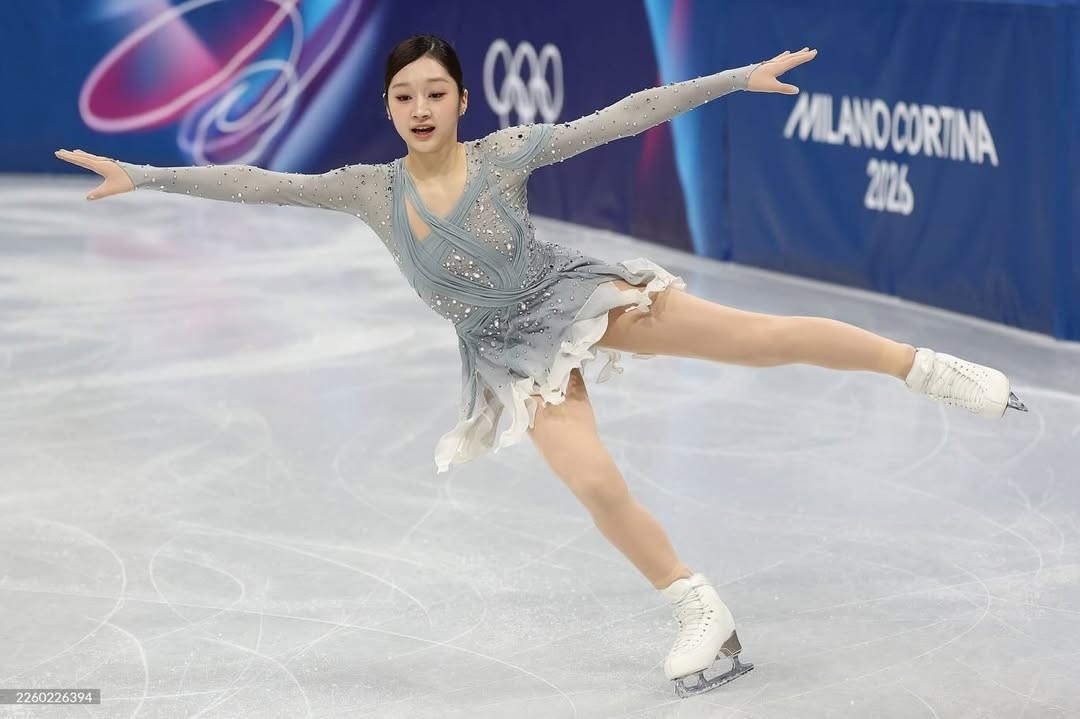 olympic-games-2026top-5-after-the-team-event-womens-sp-1-kaori-sakamoto-78882-alysa.jpg