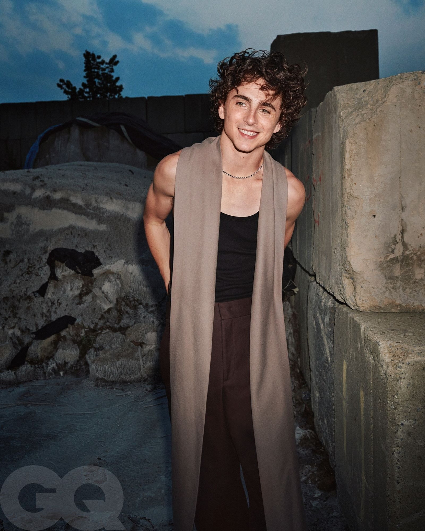 gq1123-chalamet-08.jpg