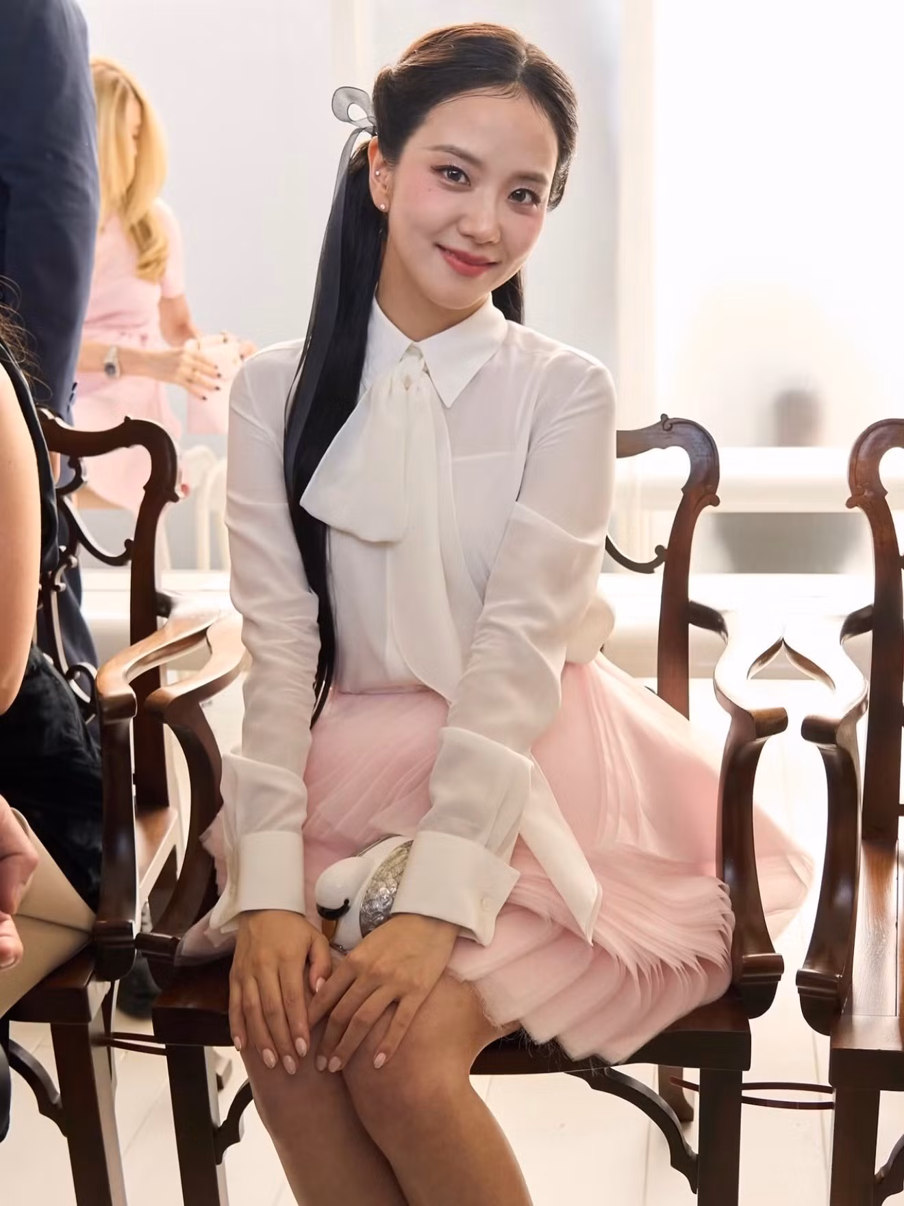 jisoo2.jpg
