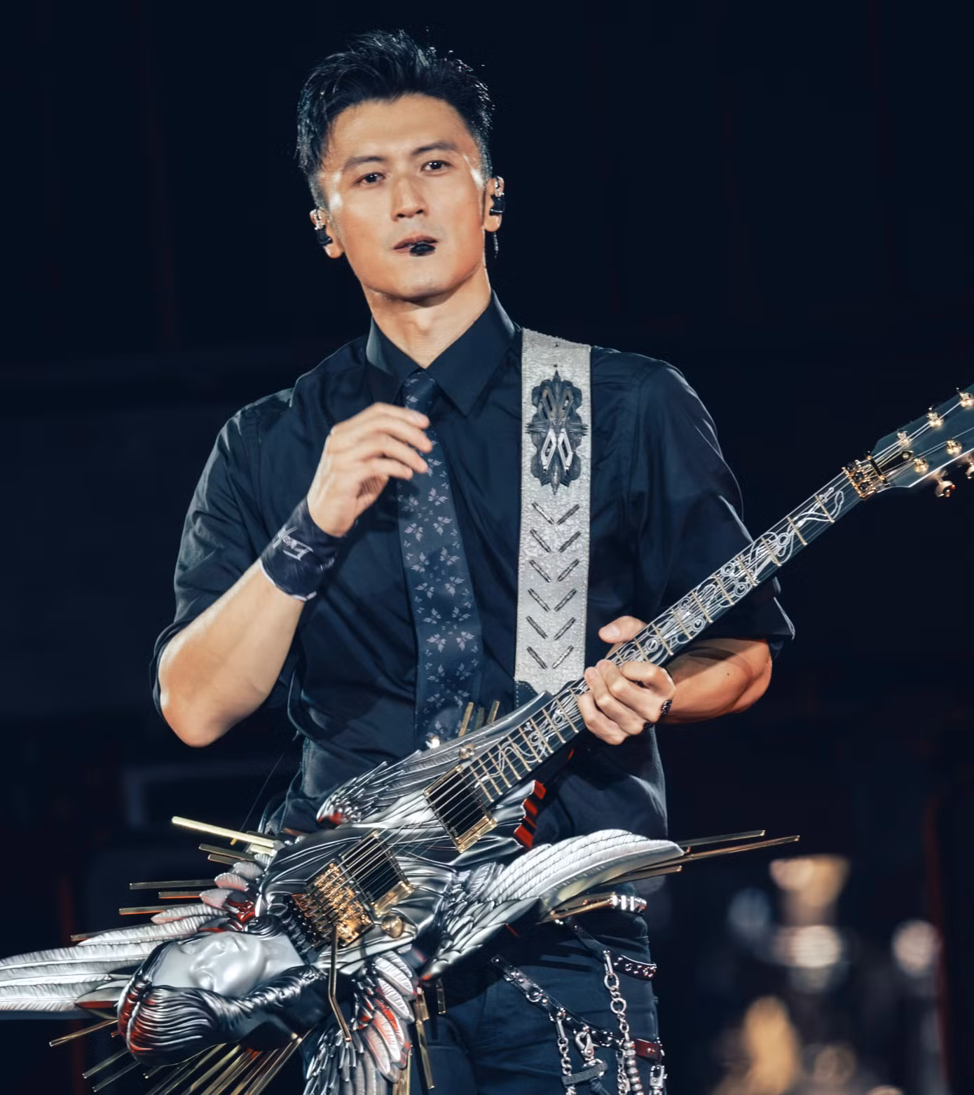 ta-dinh-phong14.jpg