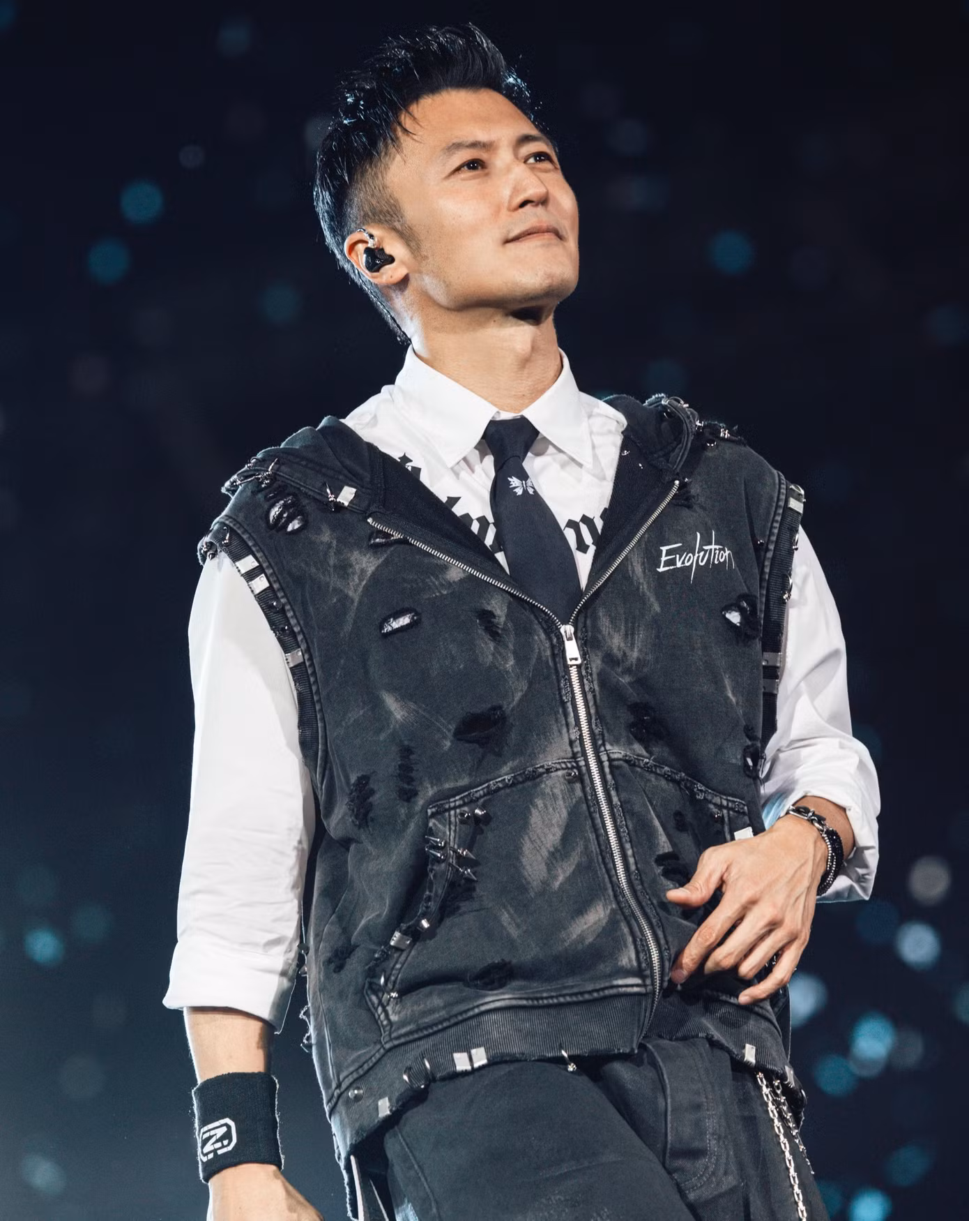 ta-dinh-phong8.jpg