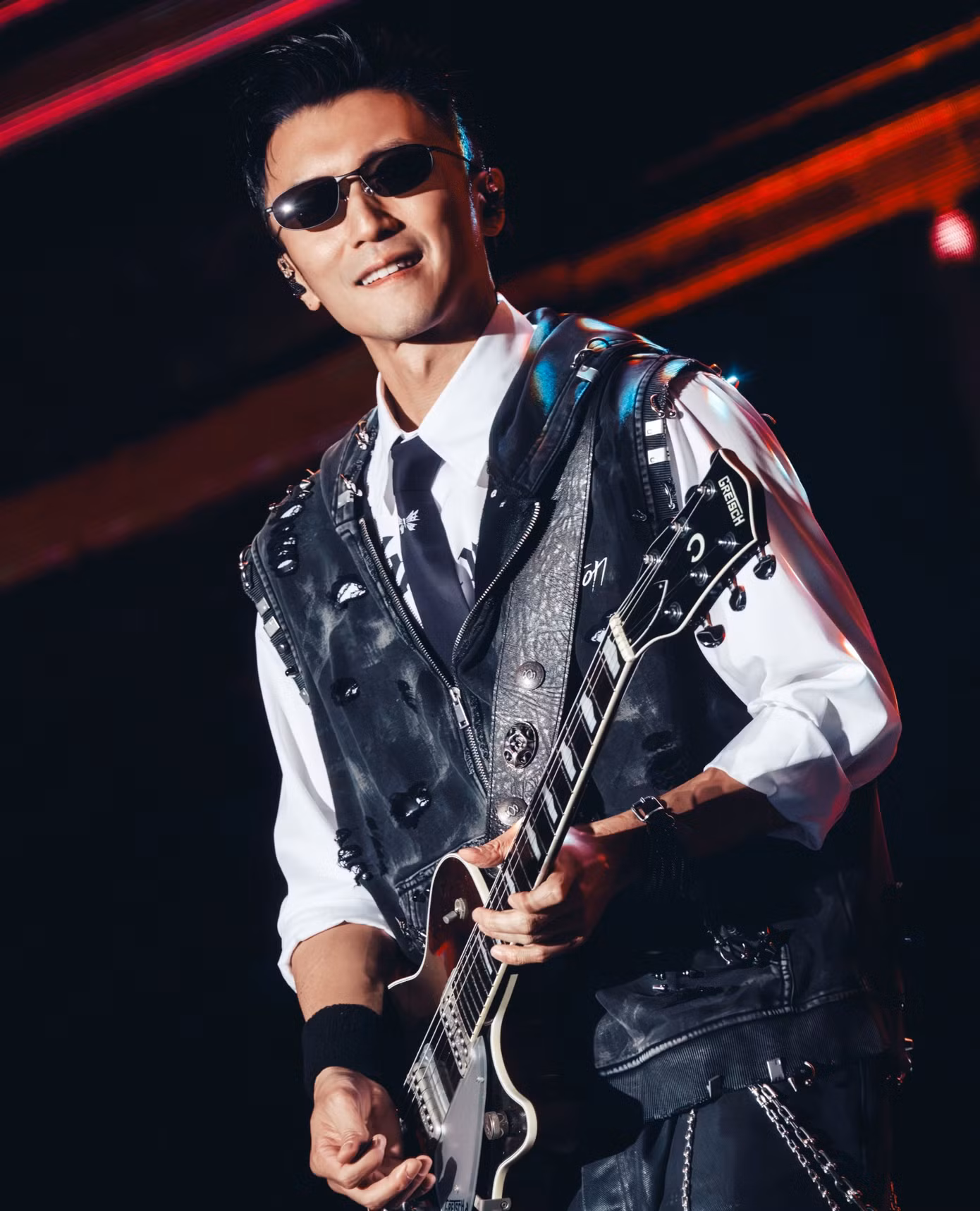 ta-dinh-phong9.jpg