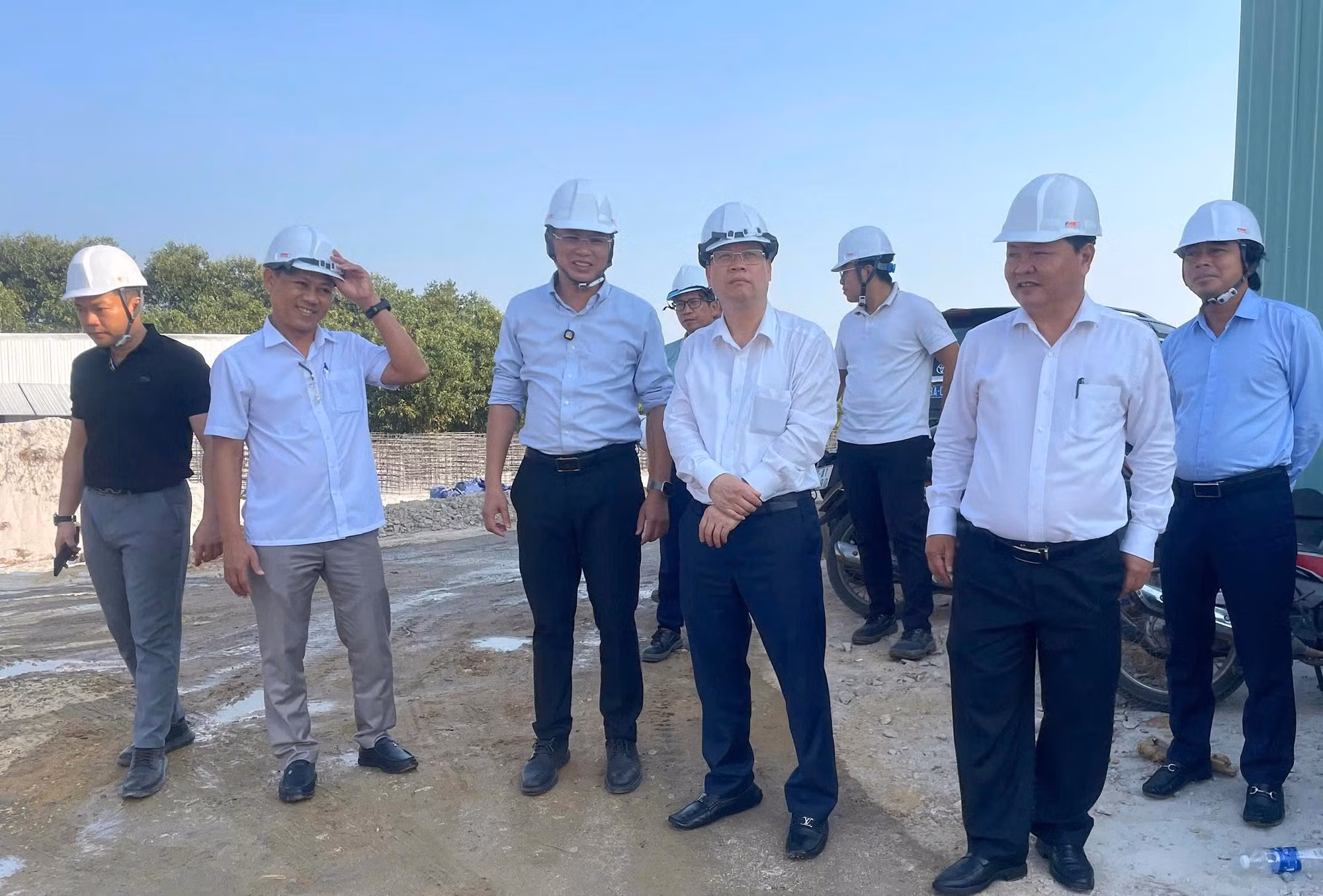 281225321704976306.jpg