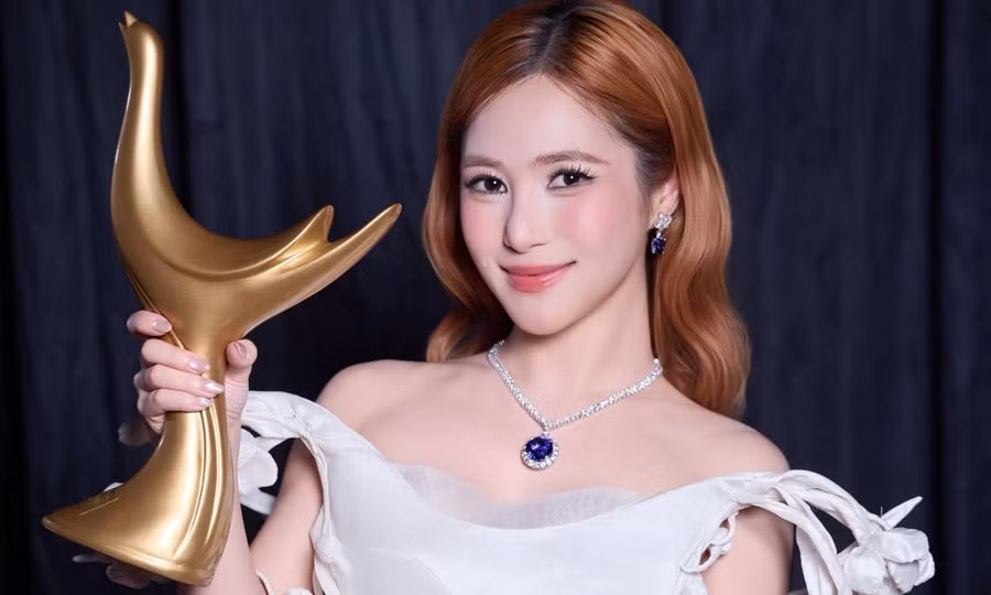 Hơn 18.000 lượt phẫn nộ, Hương Tràm nói 'không bận tâm'