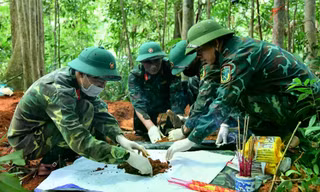 5 hài cốt liệt sĩ vừa được tìm thấy tại khu vực đồi Cây Lỗi, thôn Cựp Cuôi, xã Hướng Lập, tỉnh Quảng Trị.