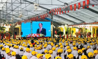 Thông báo gây thiện cảm từ một trường tiểu học ở tỉnh nghèo 