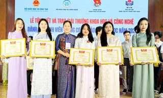 Đề tài của nữ sinh viên tộc người Rục đoạt giải nhì khoa học cấp toàn quốc 