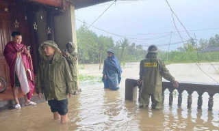 Nước dâng ở đập tràn xã Na Mèo