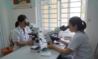 Tỷ lệ ký sinh trùng sốt rét tăng gần 500% tại nhiều xã biên giới Quảng Trị 