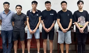 Các đối tượng liên quan hành vi đánh bạc và tổ chức đánh bạc.