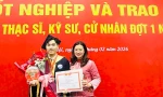 Tốt nghiệp không chỉ là nhận bằng, mà là “sàn diễn” của tuổi trẻ