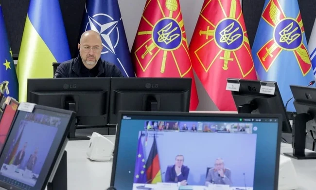 Quan chức Ukraine công bố danh sách 15 quốc gia hỗ trợ quân sự