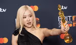 Rosé lập kỳ tích mới tại BRIT Awards, lịch trình tiếp theo là "náo loạn" Paris