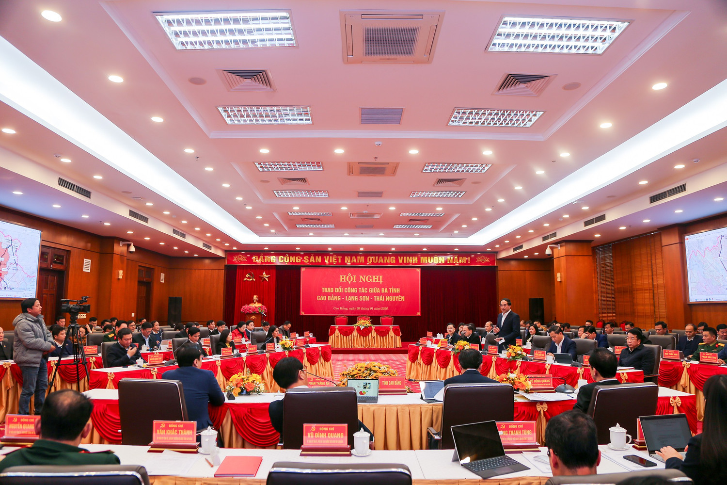 Hội nghị trao đổi hợp tác giữa 3 tỉnh Đông Bắc Hội nghị liên kết vùng ba tỉnh Cao Bằng, Lạng Sơn, Thái Nguyên