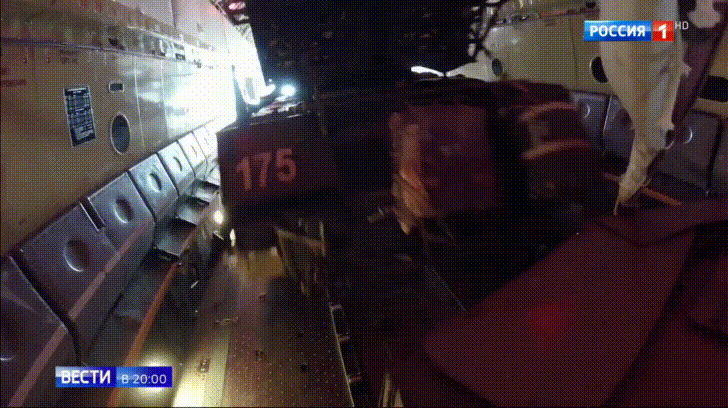 Hé lộ số lượng binh khí kỹ thuật chuyển giao cho quân đội Nga năm 2017 ảnh 5