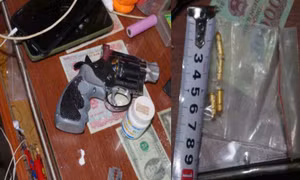 Tang vật tại nhà đối tượng Hà.