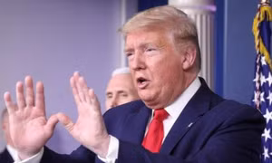 Giá vàng chao đảo, cổ phiếu bị bán tháo sau quyết định gay gắt của ông Trump 