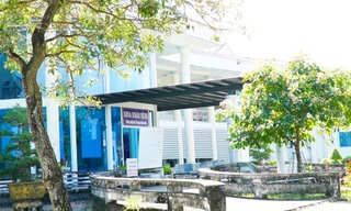 Nỗi lòng nhân viên y tế ở Cà Mau khi Tết đến, lương chưa về