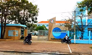 Vụ thầy giáo được minh oan sau 9 năm: Phê bình 5 nguyên lãnh đạo sở