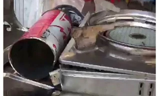 Nổ bình gas mini làm 2 người bỏng nặng