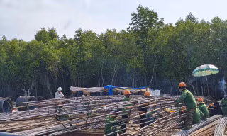 Tiến độ thi công cao tốc về Đất Mũi và cầu vượt biển ra đảo Hòn Khoai