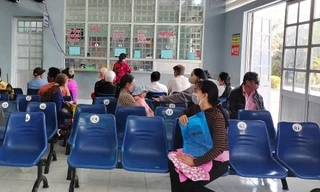 Giải thể 5 trung tâm y tế ở Cà Mau