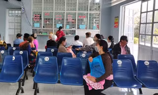 Giải thể 5 trung tâm y tế ở Cà Mau