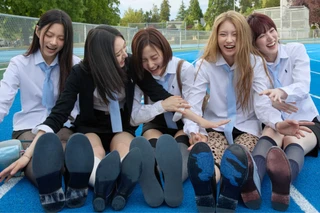 KiiiKiii "thổi bùng" mùa Hè hoài niệm với DANCING ALONE và chiến dịch quảng bá sáng tạo 