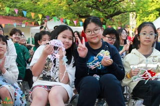 Teen mở hội chợ nâng cao ý thức bảo vệ môi trường tại Tiểu học Nam Thành Công