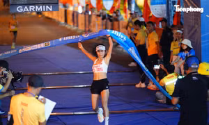 Tân vô địch 21km nữ Lê Thị Lam: Bước chạy của bản lĩnh và giấc mơ lớn