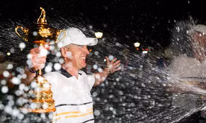 Ryder Cup 2025: Châu Âu thắng nghẹt thở trước sức phản kháng dữ dội của Mỹ