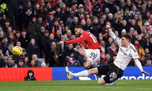 MU thắng nghẹt thở Fulham, trở lại tốp 4