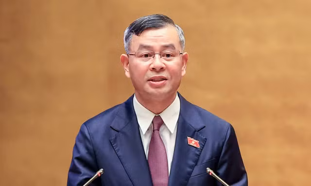 Bộ trưởng Tài chính nói lý do phải cấm kinh doanh khí cười