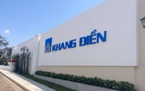 Phó Chủ tịch 'tặng mẹ' gần 620 tỷ đồng từ cổ phiếu 