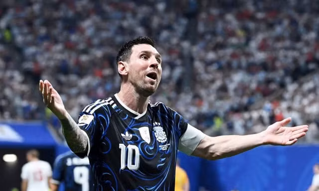 Hoãn chuyến bay chở Messi tới Mỹ đấu chung kết World Cup 