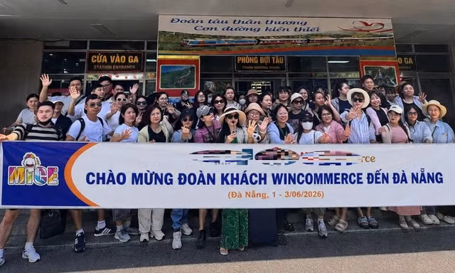 5.000 người đi tàu hỏa du lịch Đà Nẵng 
