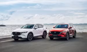 Mazda CX-5 hiện có giá khởi điểm dưới 700 triệu đồng, ngang bằng một số xe hạng B bản cao.