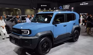 Ảnh thực tế Toyota Land Cruiser cỡ nhỏ