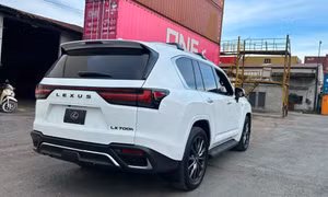 Lexus LX hybrid xuất hiện tại Việt Nam